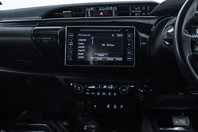 2018 Toyota Hilux - Thumbnail