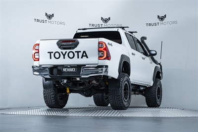 2020 Toyota Hilux - Thumbnail