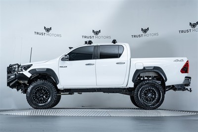 2020 Toyota Hilux - Thumbnail
