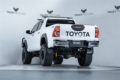 2020 Toyota Hilux - Thumbnail
