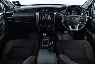 2019 Toyota Fortuner - Thumbnail