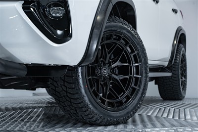 2019 Toyota Fortuner - Thumbnail