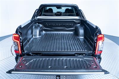 2021 Mitsubishi Triton - Thumbnail