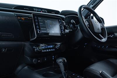 2021 Toyota Hilux - Thumbnail