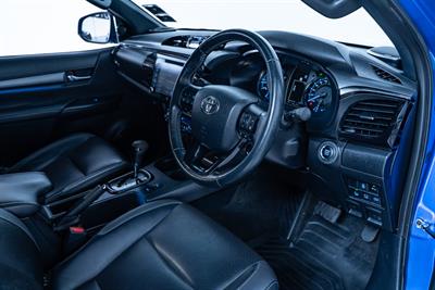 2024 Toyota Hilux - Thumbnail