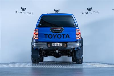 2024 Toyota Hilux - Thumbnail