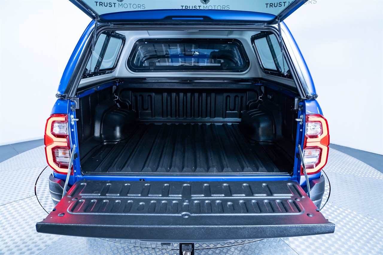 2024 Toyota Hilux